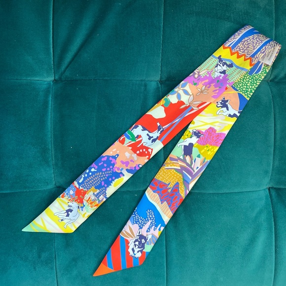 NWOT Hermès En Liberté ! Twilly in Jaune Vif / Bleu / Rouge - Picture 8 of 16